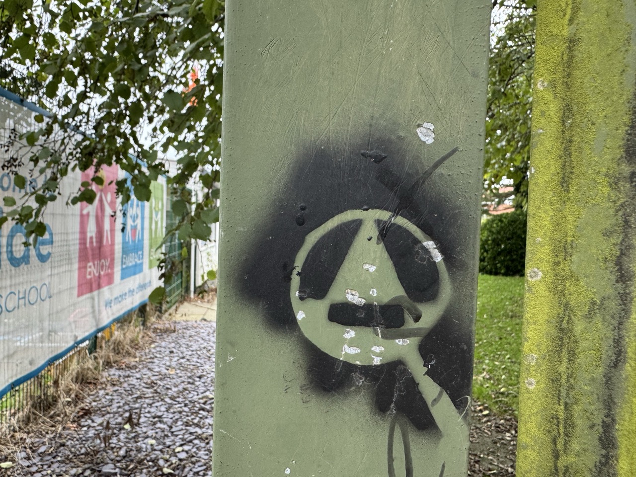 Enweby fullscreen background slideshow